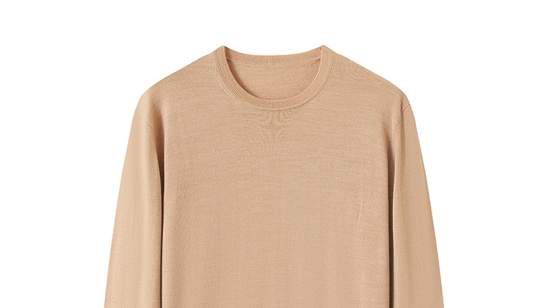 Crew Neck vs V-Neck Sweater: Choosing for Fashion Brands in 2026